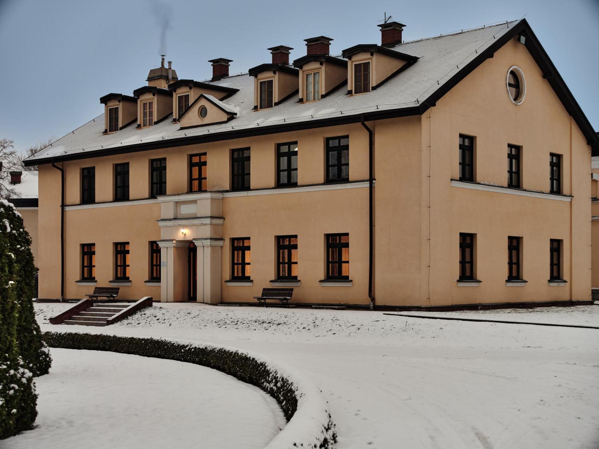 Palac Potockich W Bedlewie Bedlewo Экстерьер фото